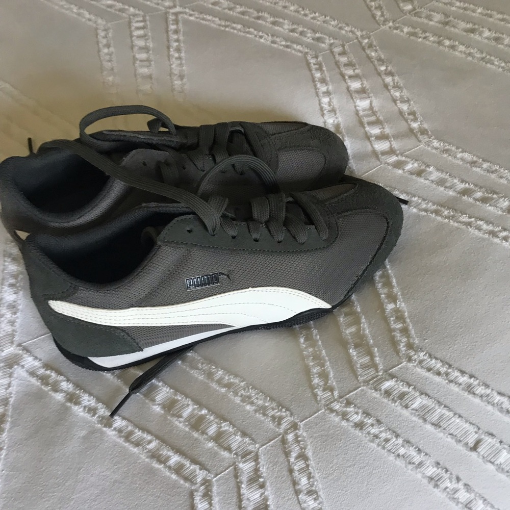 Puma grey sneakers